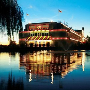 Fulton Steamboat Inn